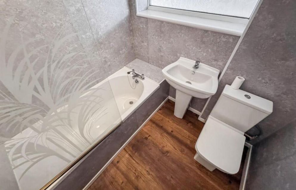 81A High Street, Canvey Island, Essex, SS8 7RE