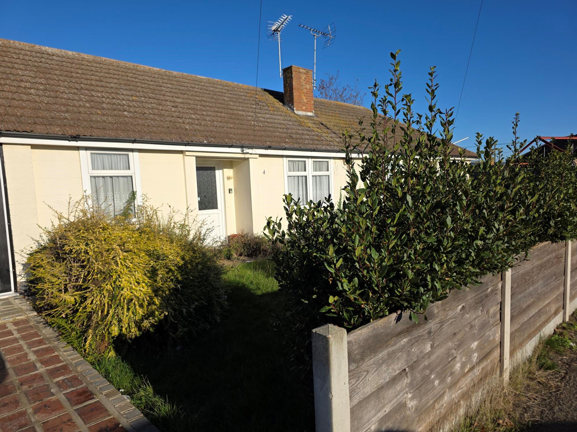 4 Cedar Road, Canvey Island, Essex, SS8 9HP