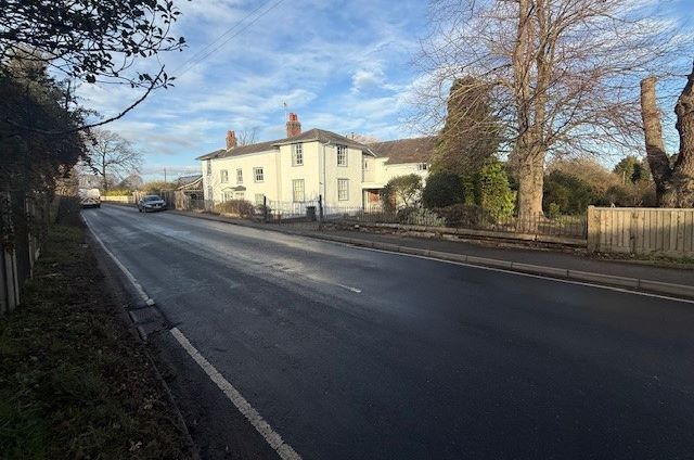 The Limes, Chelmsford Road, Purleigh, Chelmsford, Essex, CM3 6PN