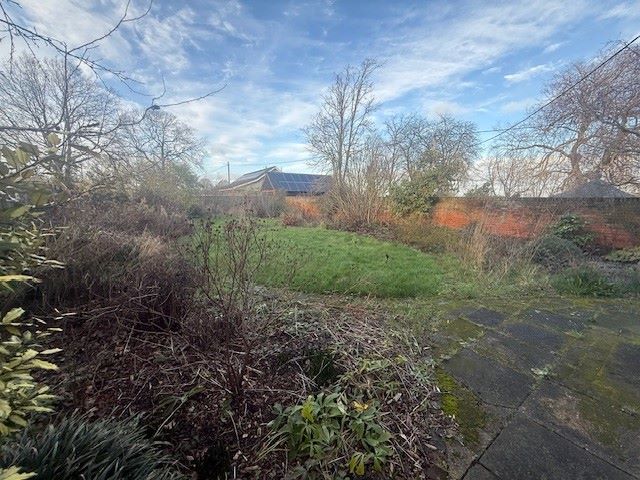 The Limes, Chelmsford Road, Purleigh, Chelmsford, Essex, CM3 6PN