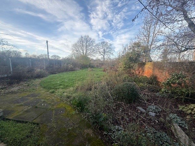 The Limes, Chelmsford Road, Purleigh, Chelmsford, Essex, CM3 6PN