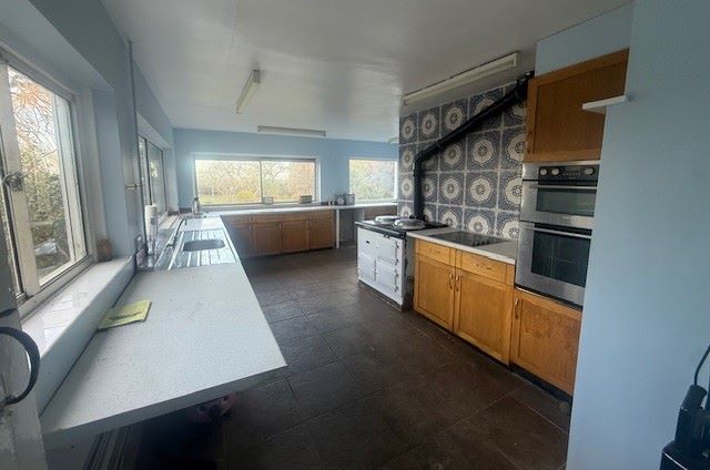 The Limes, Chelmsford Road, Purleigh, Chelmsford, Essex, CM3 6PN