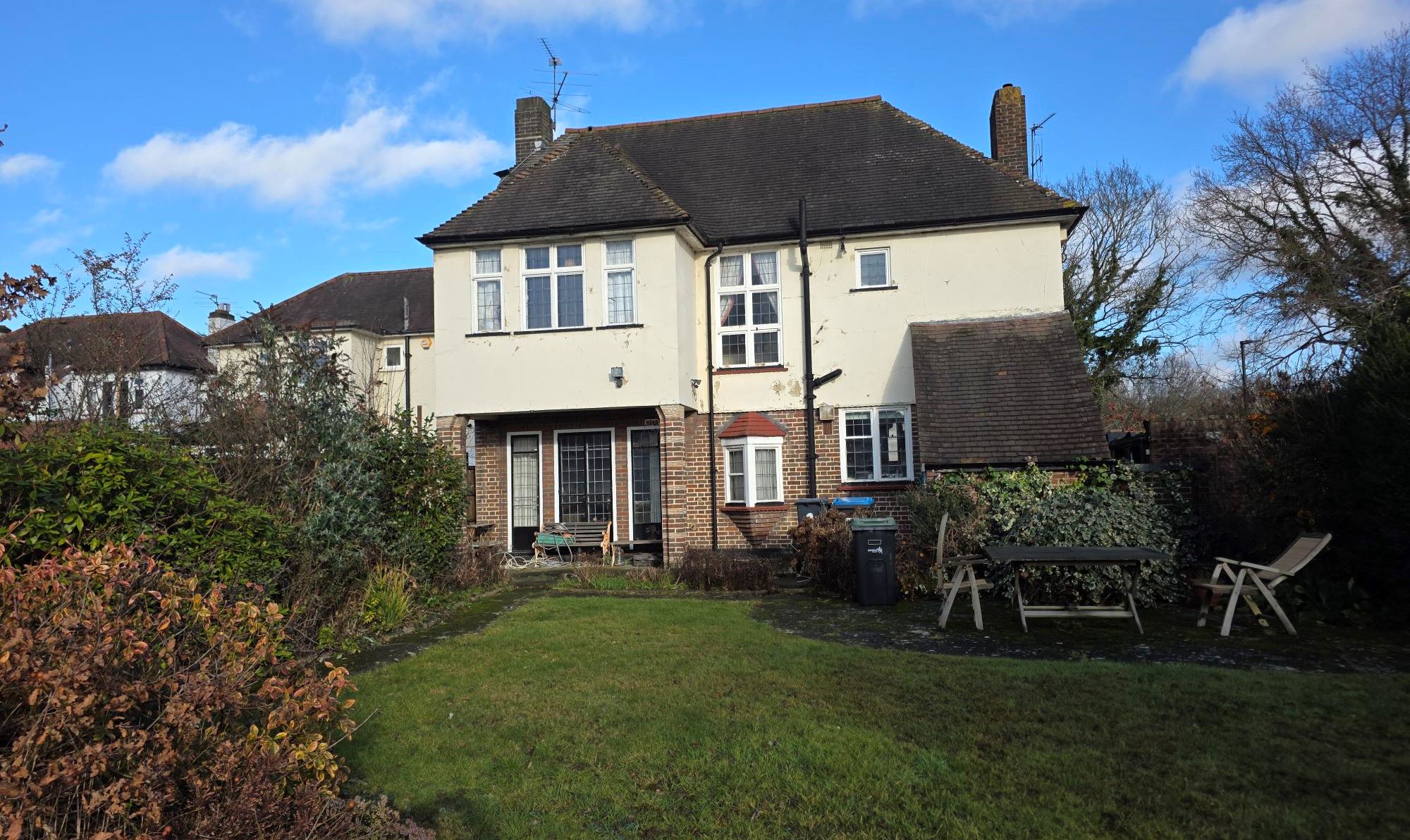 48 Clay Hill, Enfield, EN2 9AW