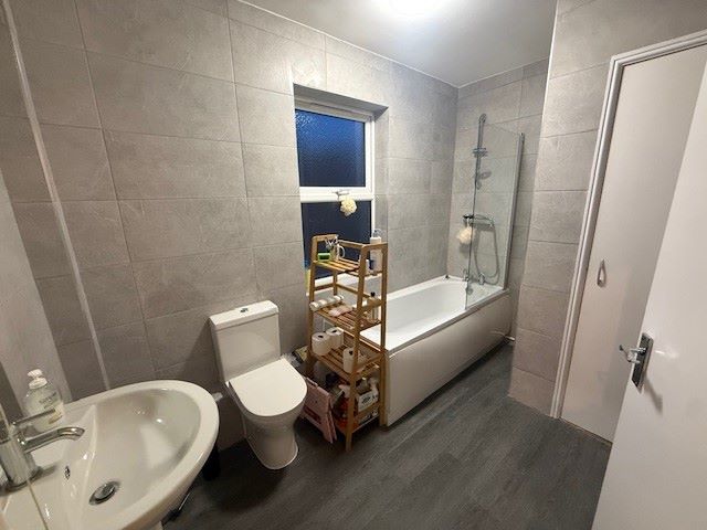 33 Albert Walk, Felixstowe, Suffolk, IP11 7AS