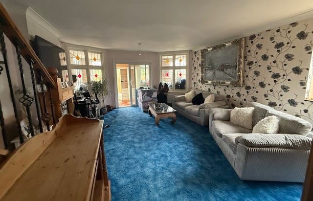 13 Meadow Way, Jaywick, Clacton-on-Sea, Essex, CO15 2SG