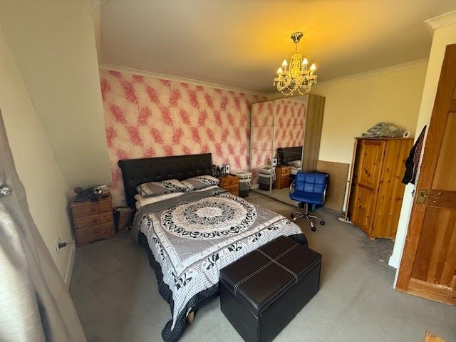 13 Meadow Way, Jaywick, Clacton-on-Sea, Essex, CO15 2SG