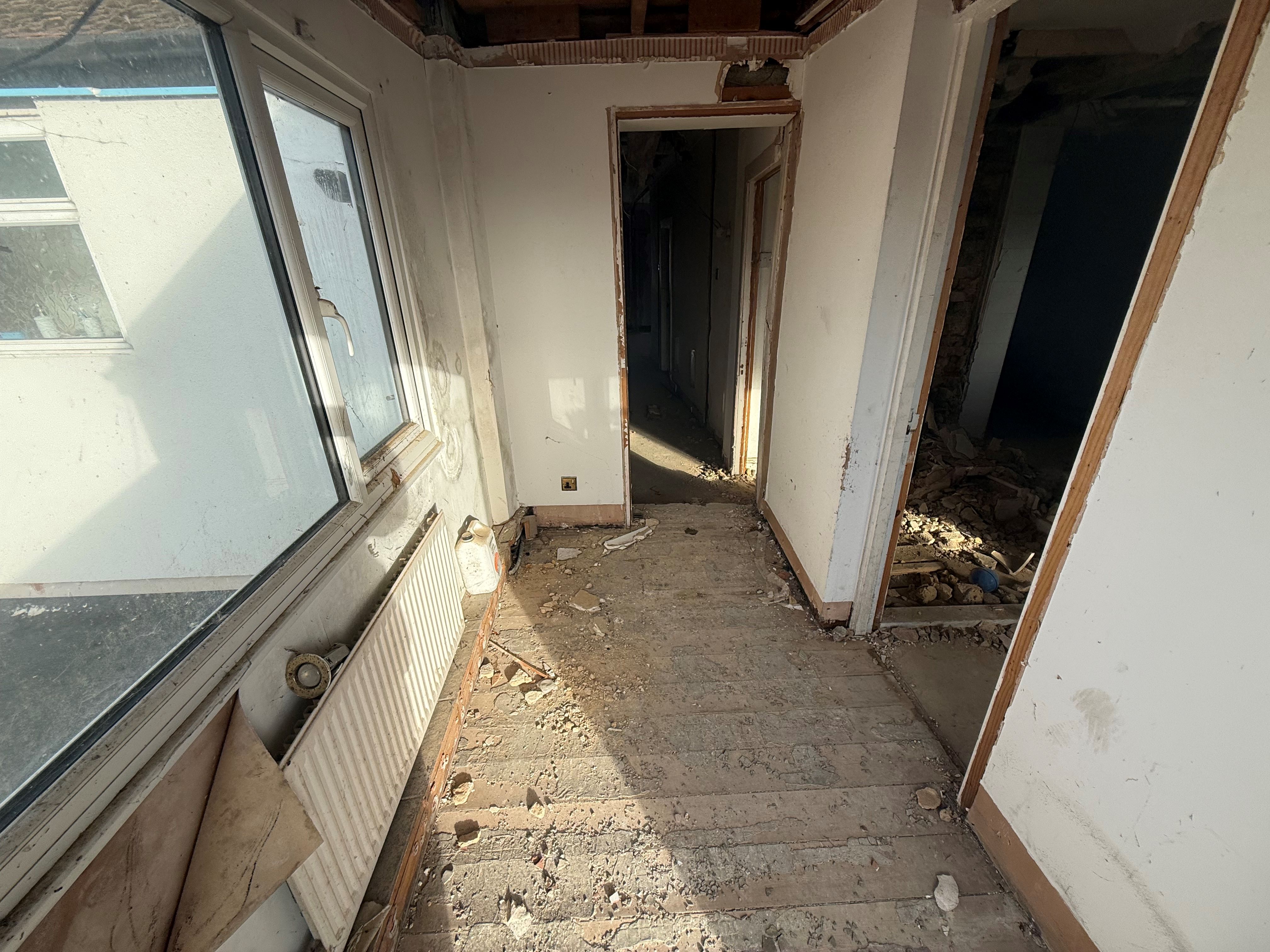 1102A London Road, Leigh-on-Sea, Essex, SS9 2AJ