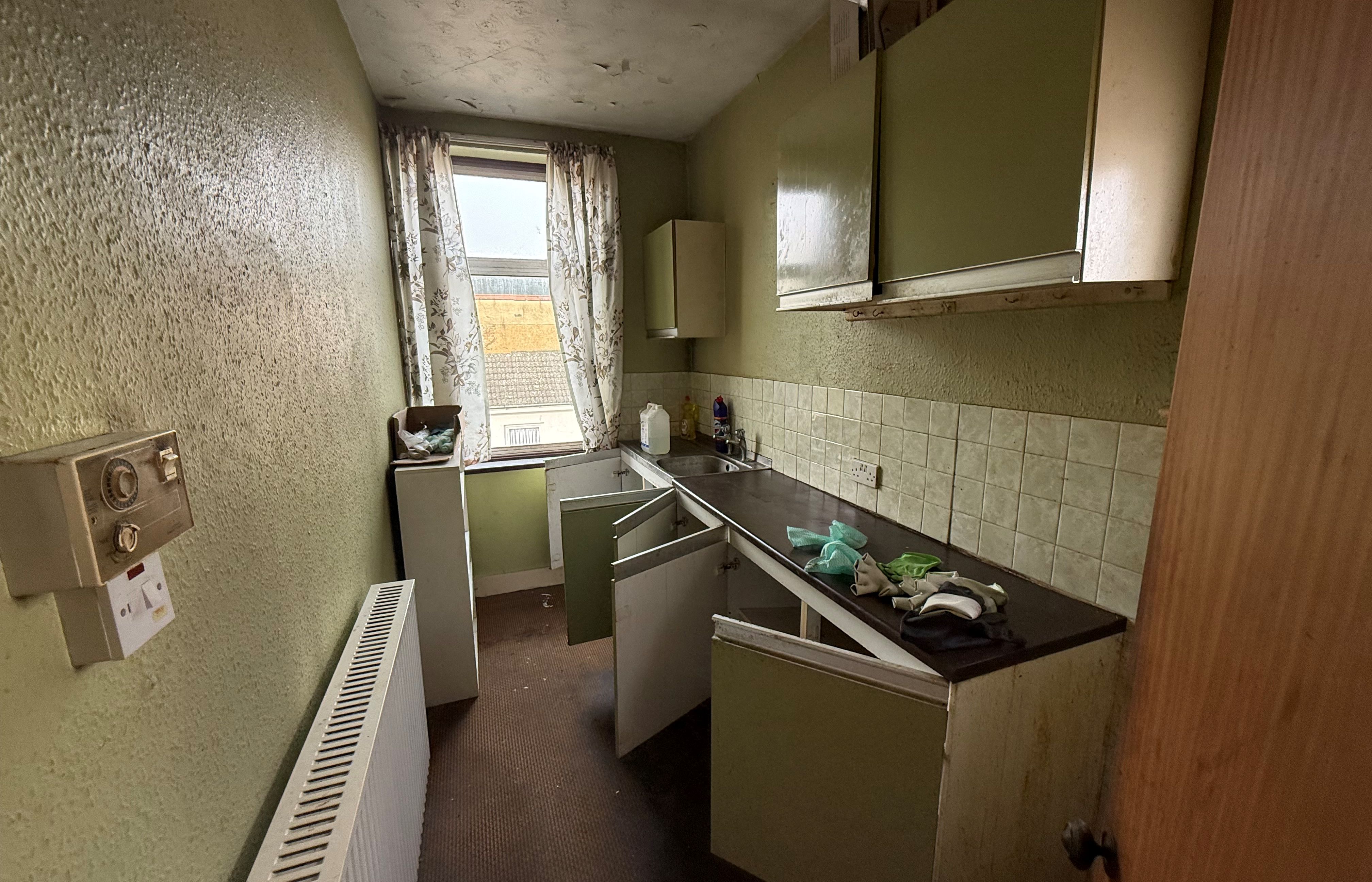 7A Lord Roberts Avenue, Leigh-on-Sea, Essex, SS9 1ND