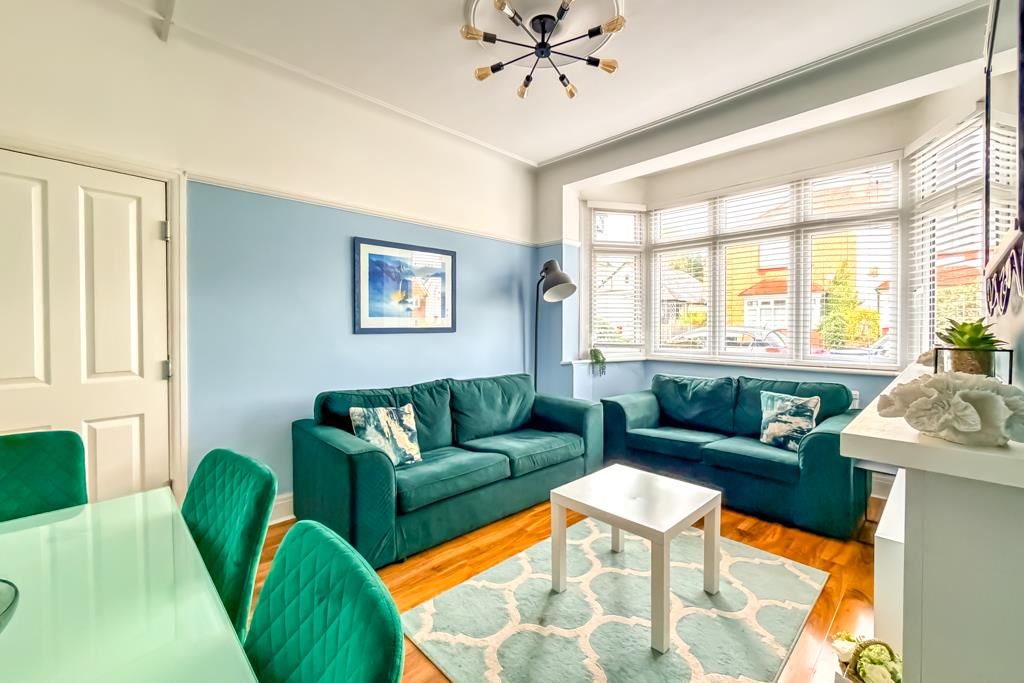 153 Northview Drive, Westcliff-on-Sea, Essex, SS0 9ND