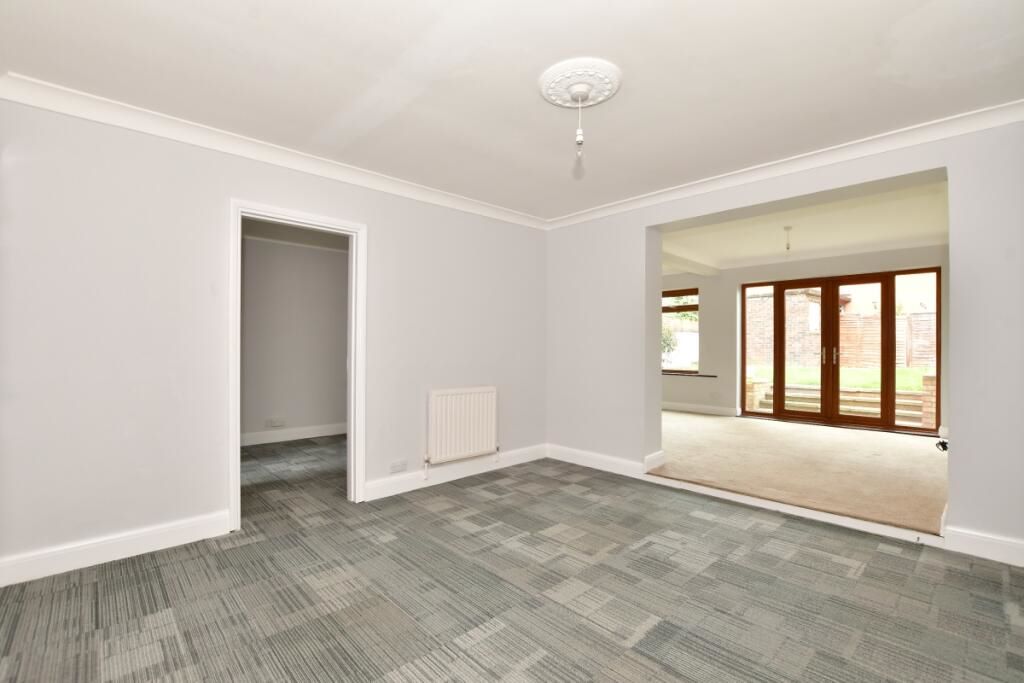 1 Grimston Road, Basildon, Essex, SS14 3NG