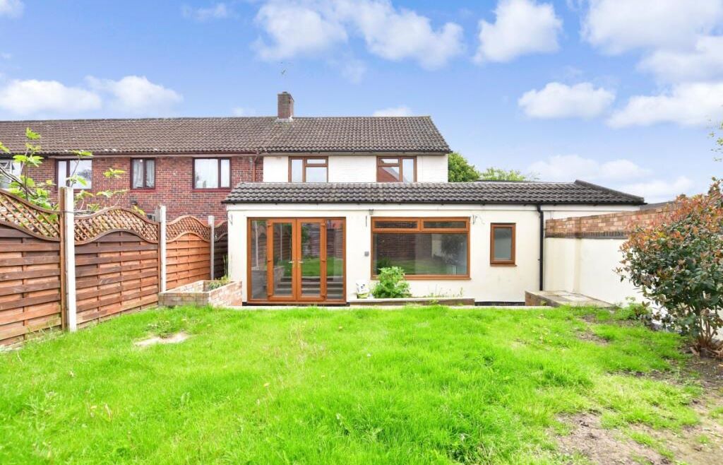 1 Grimston Road, Basildon, Essex, SS14 3NG