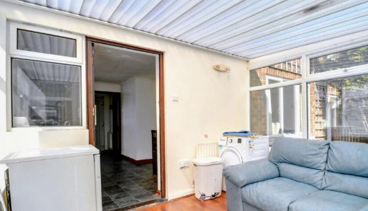 12 Windermere Avenue, Harworth, Doncaster, South Yorkshire, DN11 8HR