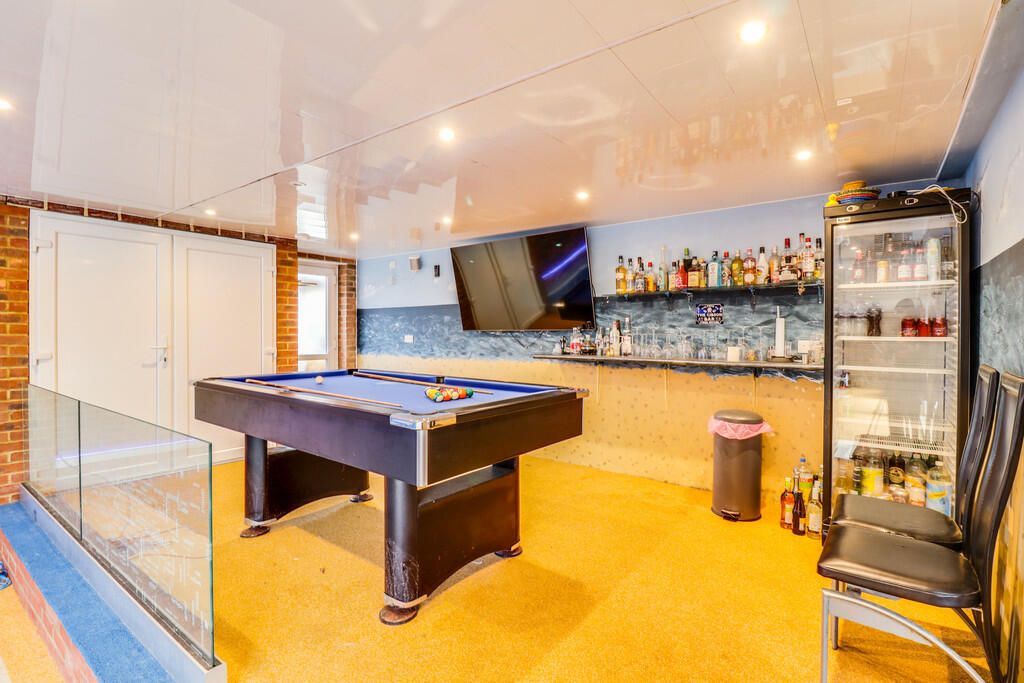 31 Park Avenue, Leigh-on-Sea, Essex, SS9 5XB