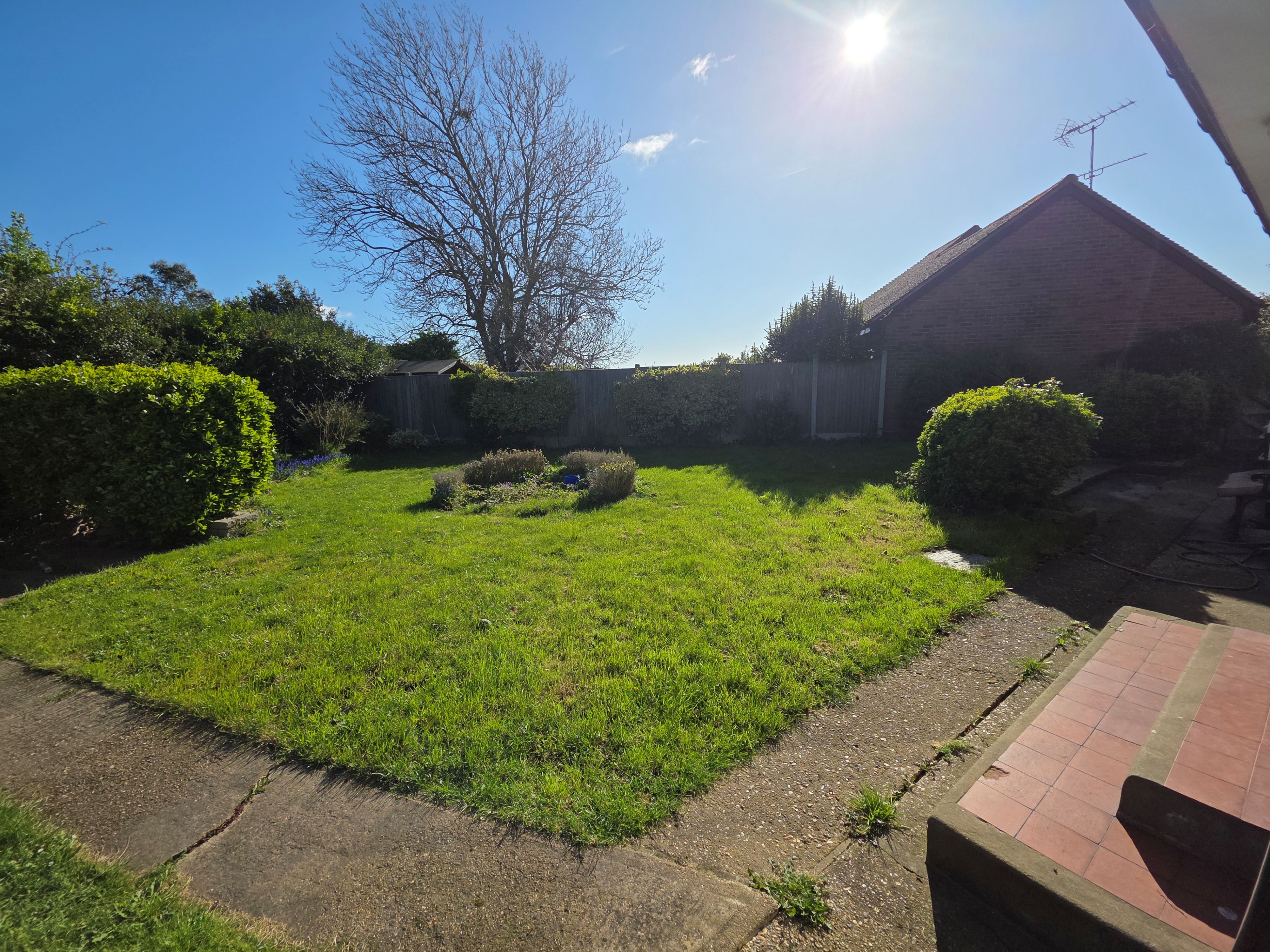 11 Dyke Crescent, Canvey Island, Essex, SS8 0QF