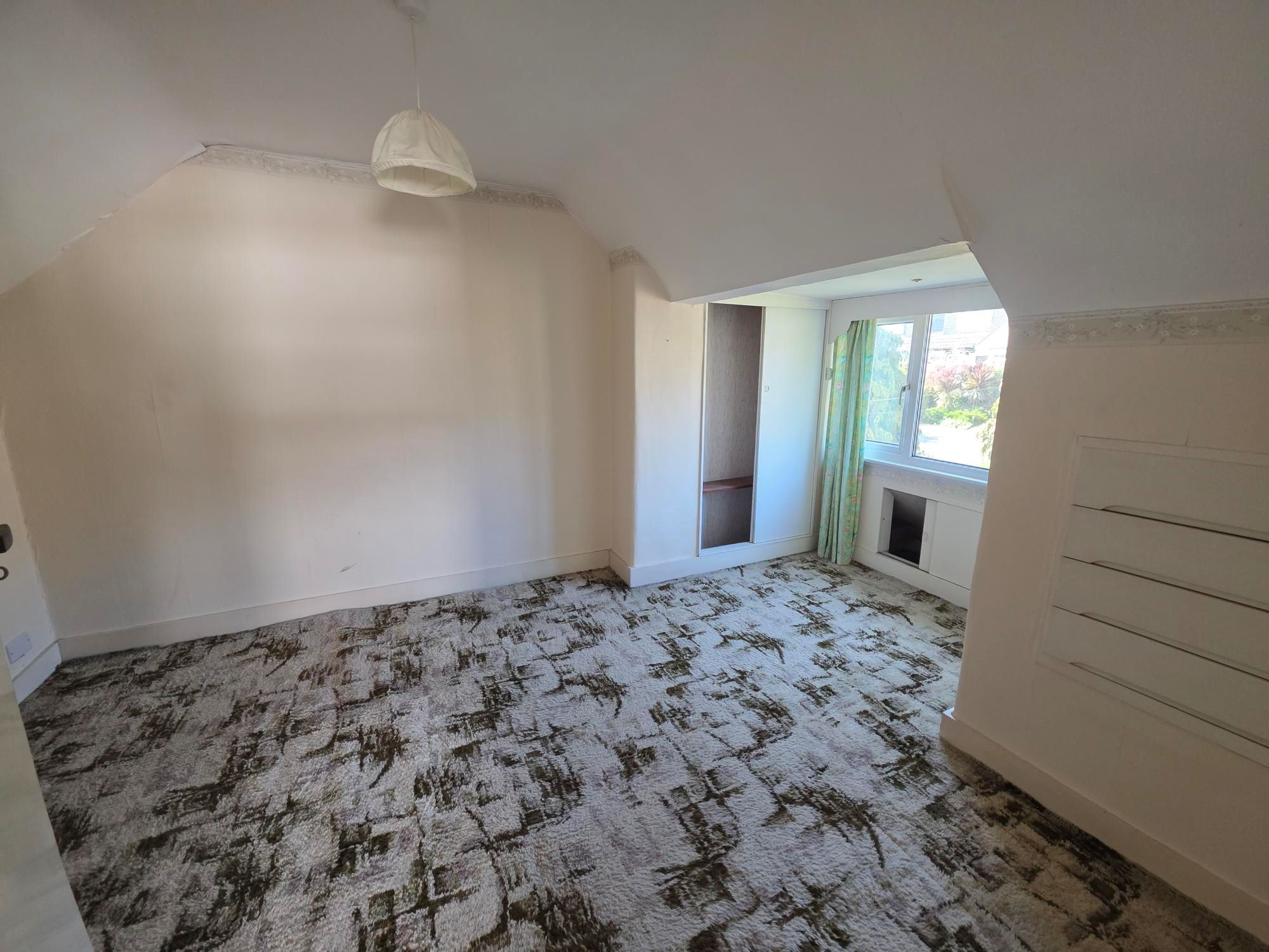 50 Sidwell Avenue, Benfleet, Essex, SS7 1LF