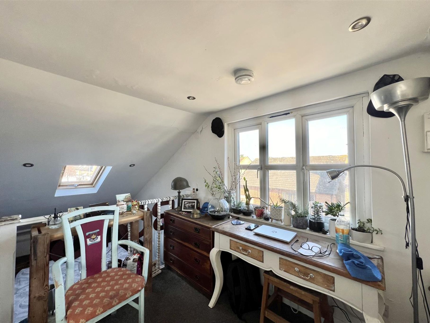 183B Ramuz Drive, Westcliff-on-Sea, Essex, SS0 9JN