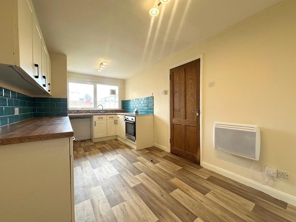 11 Lumsden Road, Southsea, Hampshire, PO4 9LN