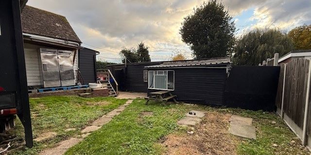 5 Main Road, Ramsey, Harwich, Essex, CO12 5EY