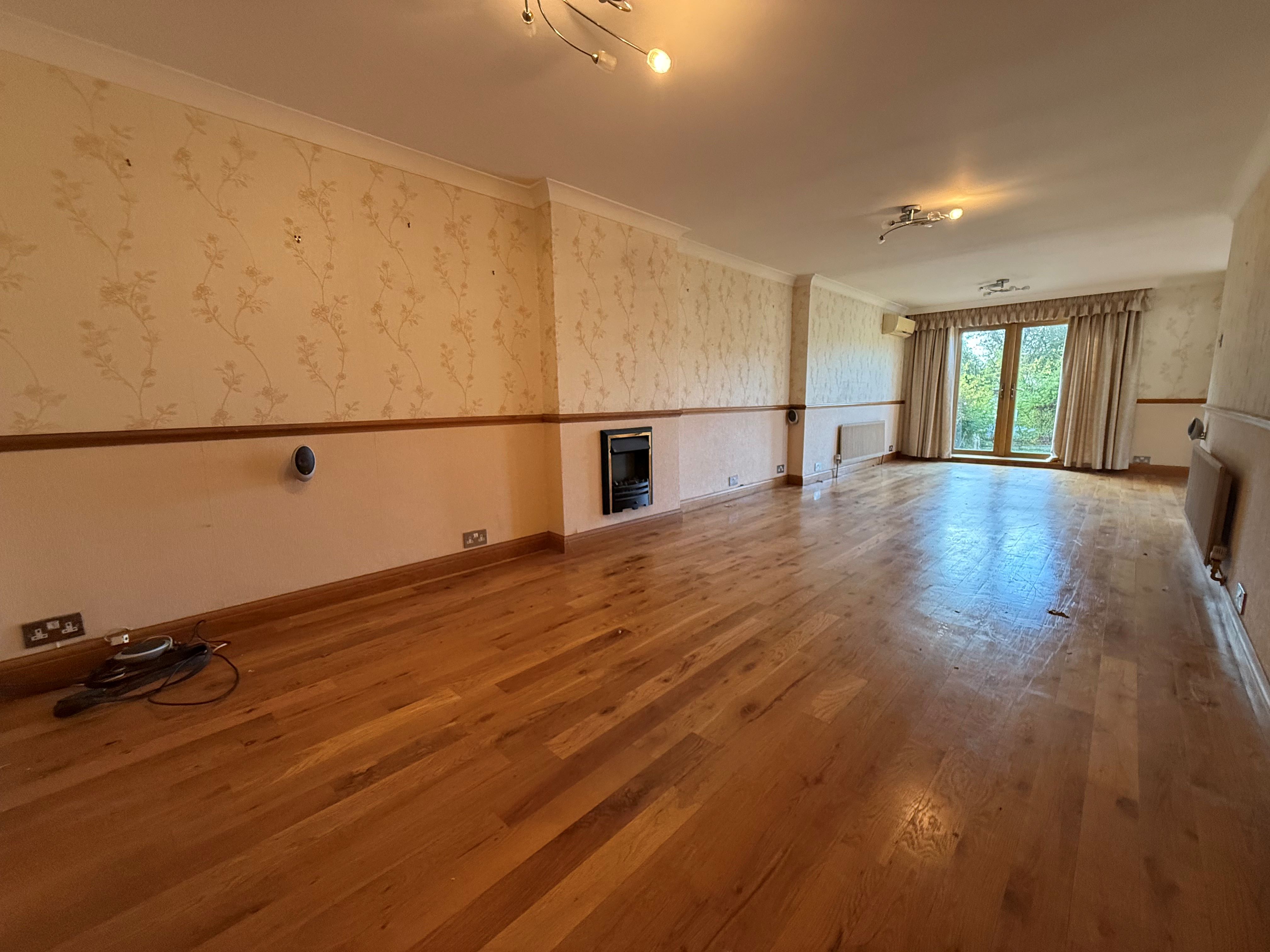 190 Eastwood Road, Rayleigh, Essex, SS6 7LY