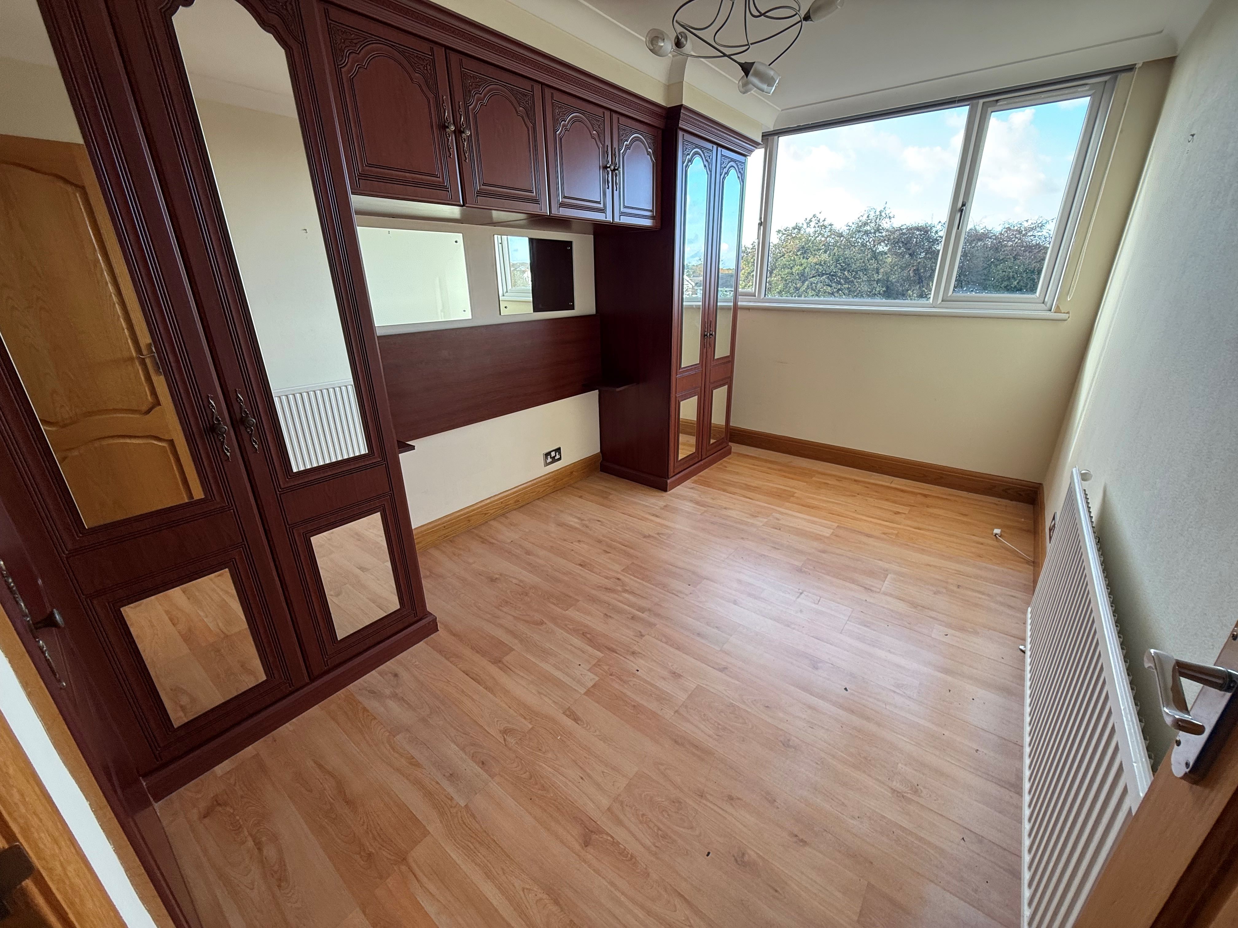 190 Eastwood Road, Rayleigh, Essex, SS6 7LY