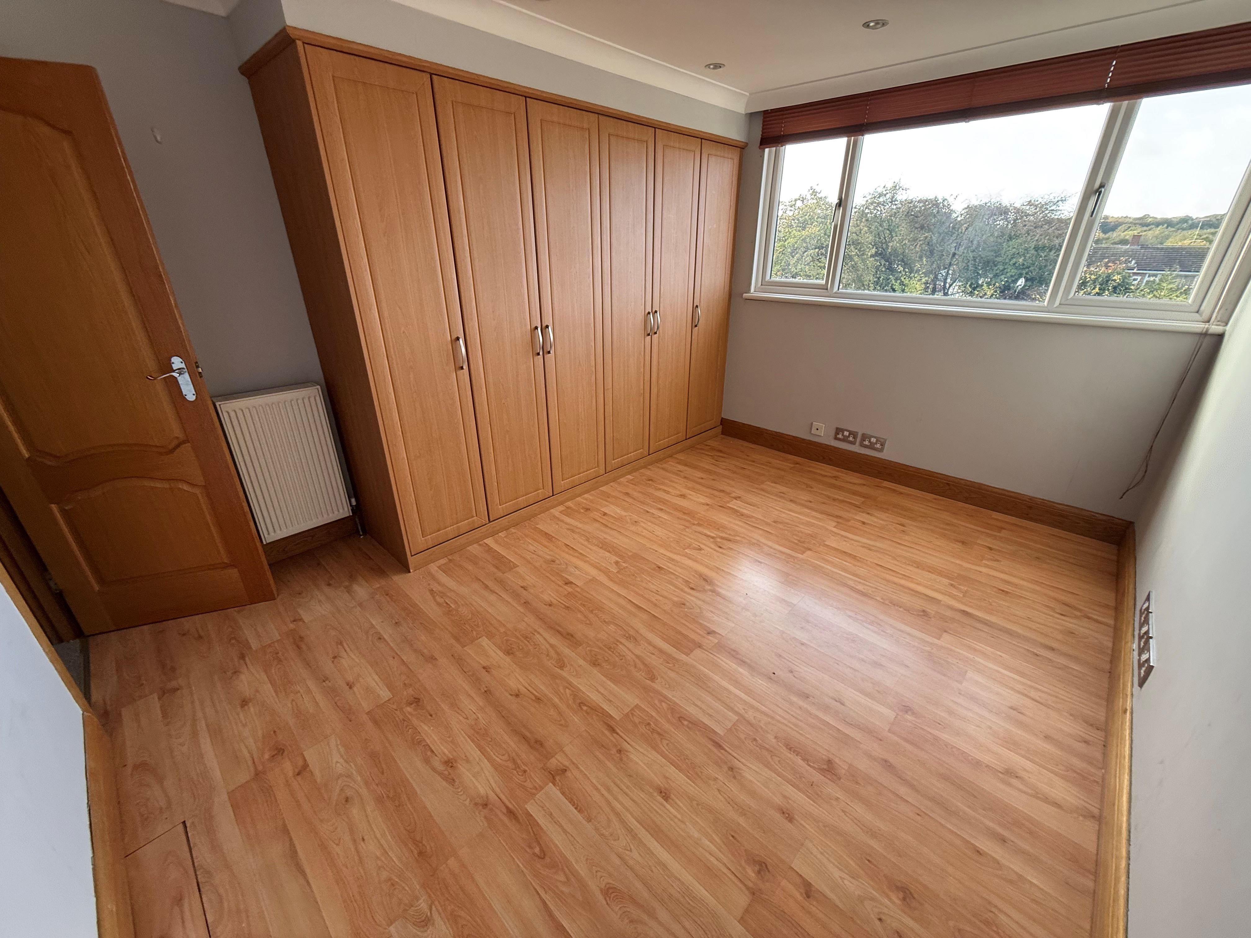 190 Eastwood Road, Rayleigh, Essex, SS6 7LY