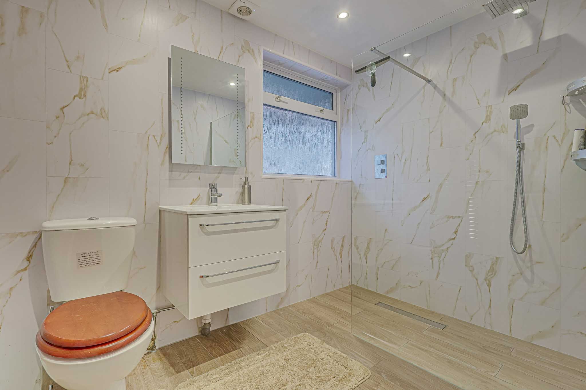 31 Park Avenue, Leigh-on-Sea, Essex, SS9 5XB