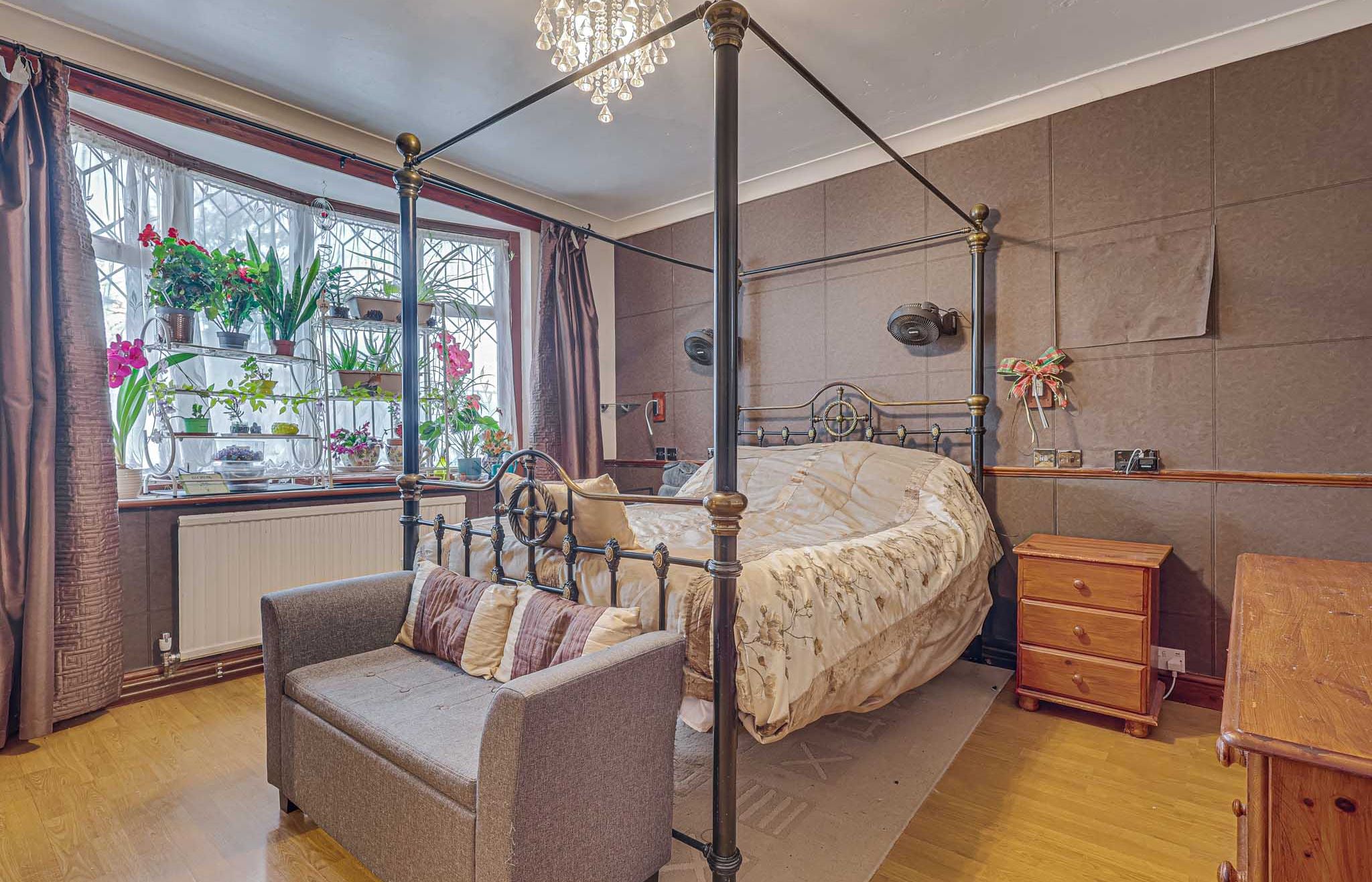 31 Park Avenue, Leigh-on-Sea, Essex, SS9 5XB