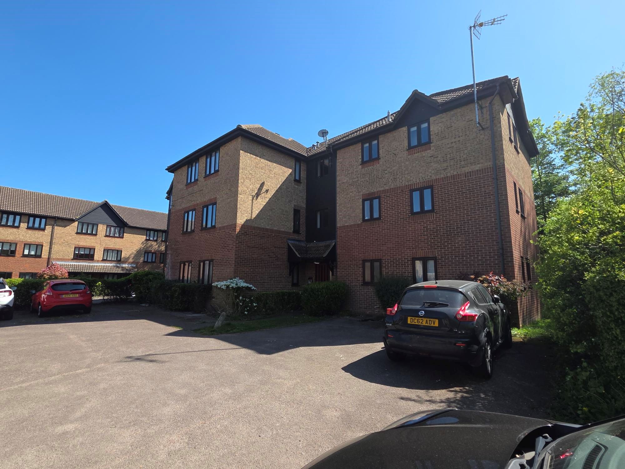 30 Copperfields, Basildon, Essex, SS15 5RS