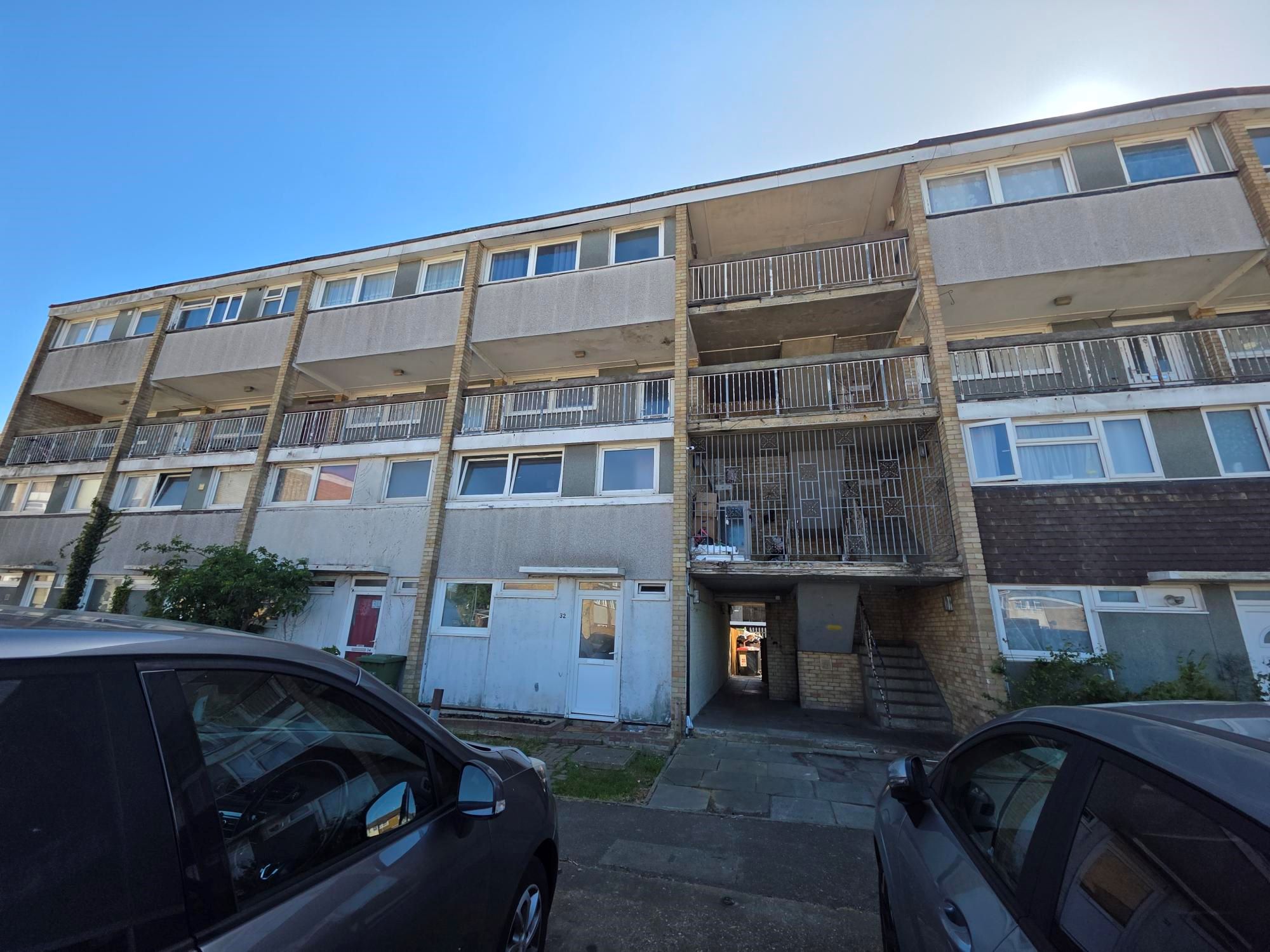 46 Craylands, Basildon, Essex, SS14 3RH
