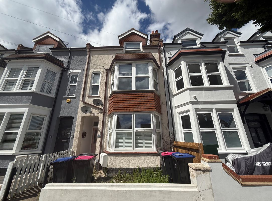 Freeholds, 27 & 27a Victor Drive, Leigh on Sea, Essex, SS9 1PP
