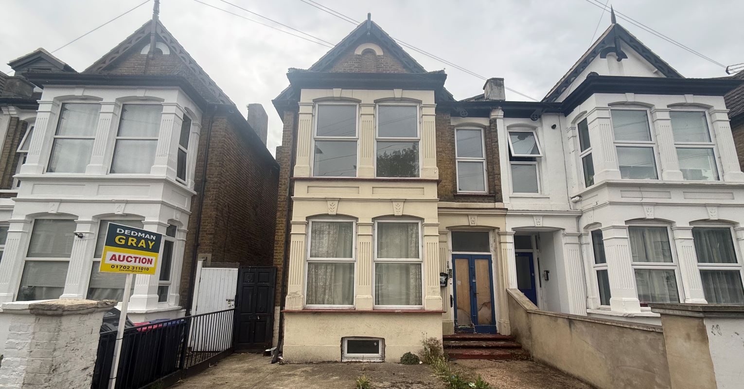 146 York Rd, Southend-on-Sea SS1 2EA