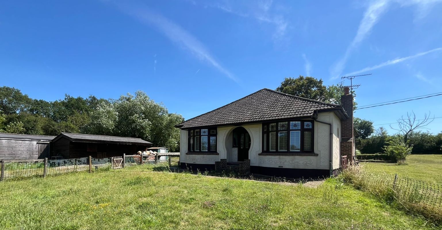 Wyoming, Fane Road, Benfleet, Essex, SS7 4PD