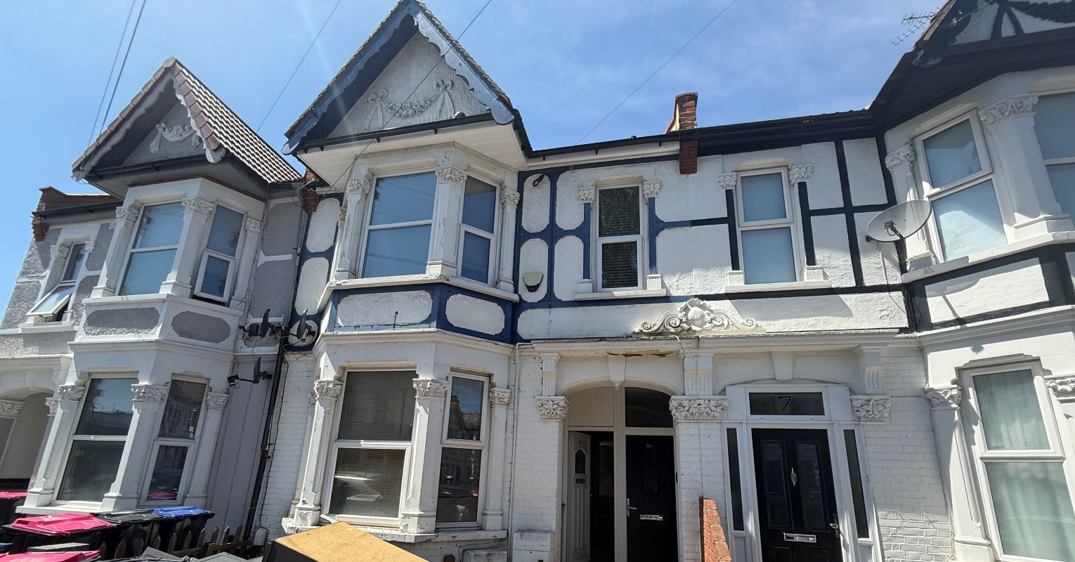 5 Beedell Ave, Westcliff-on-Sea, Southend-on-Sea, Westcliff-on-Sea SS0 9JT