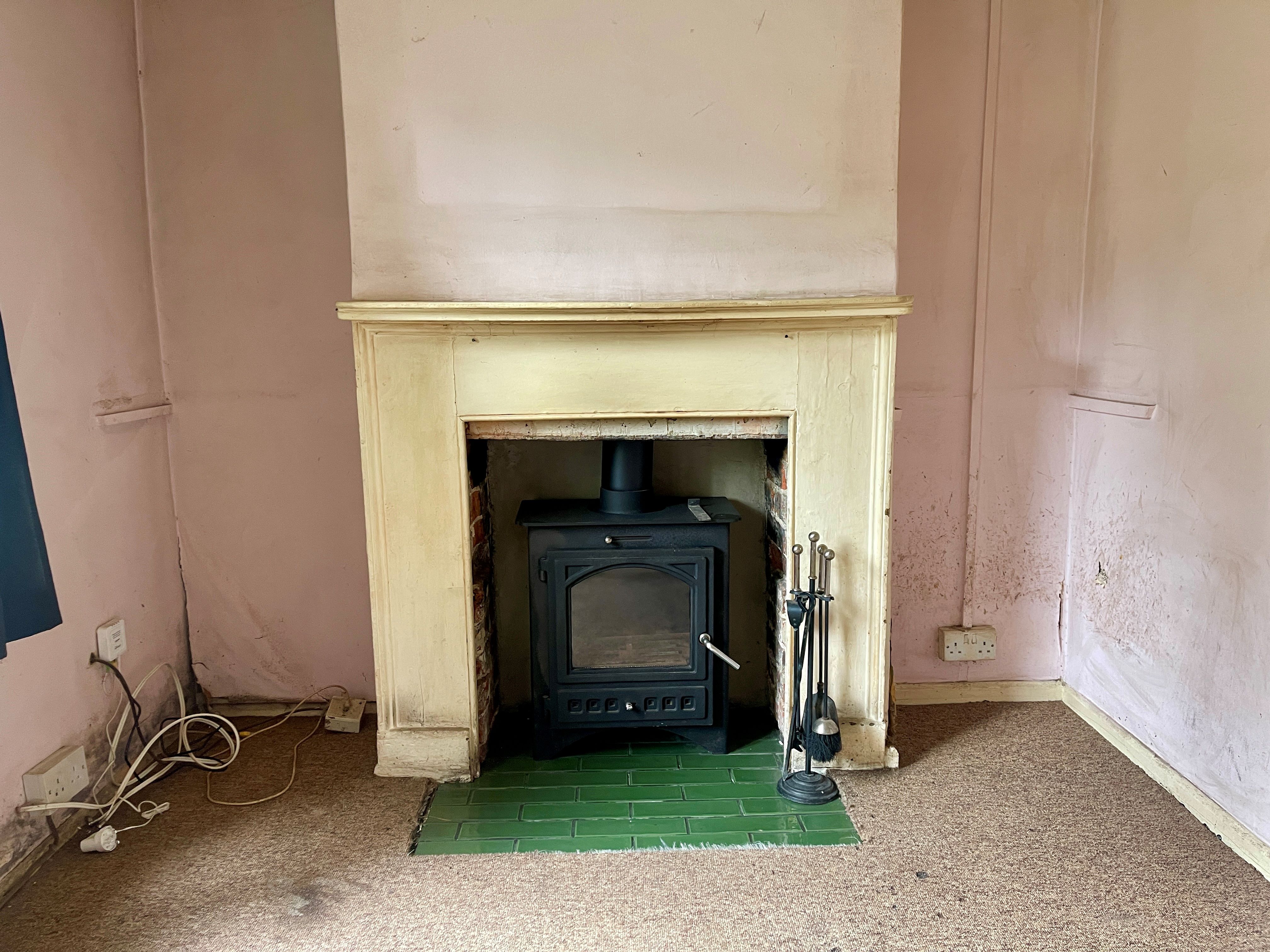 2 Post Office Road, Knodishall, Saxmundham, Suffolk, IP17 1UG