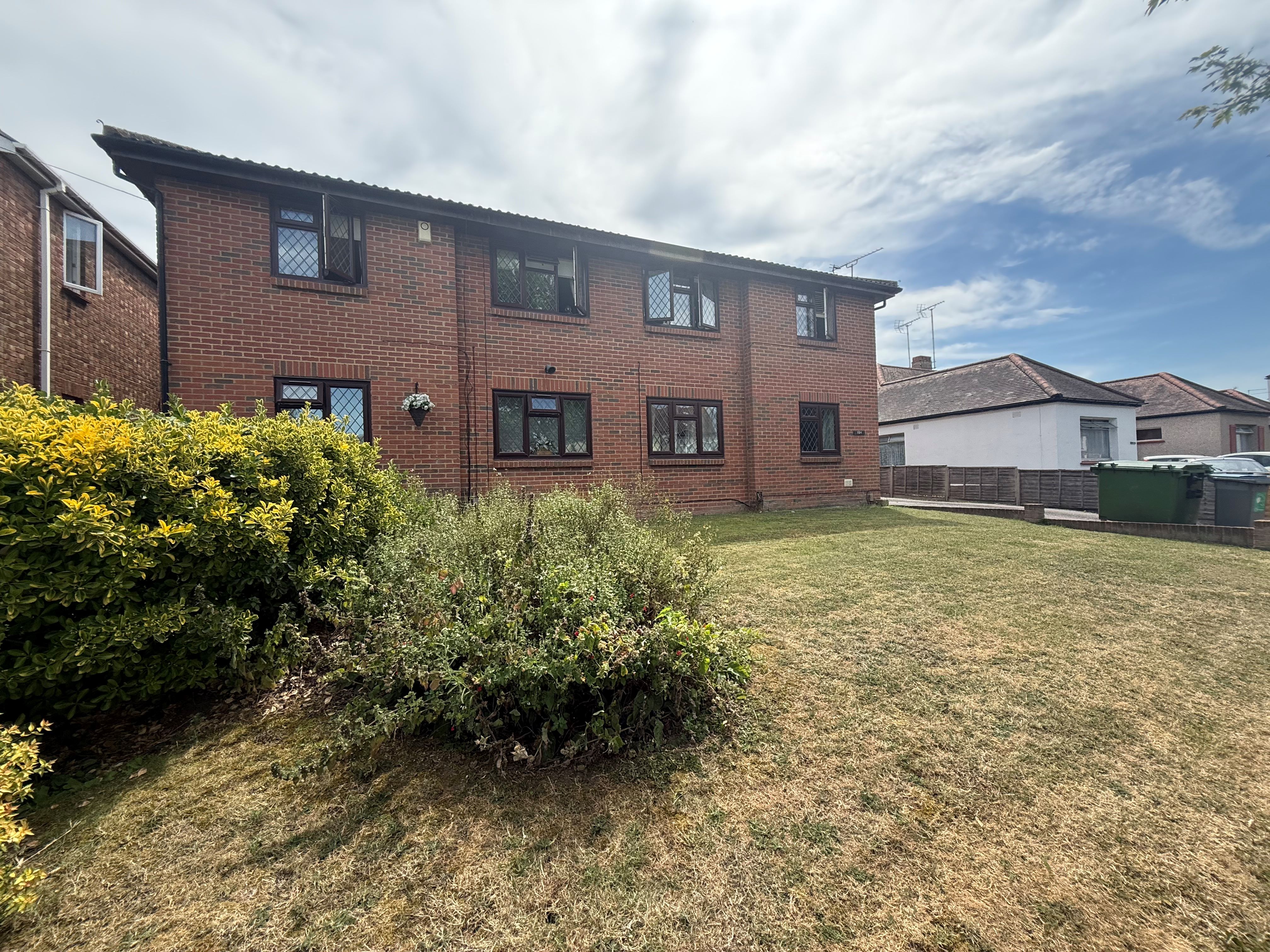 Flat 1, 154 Carlton Avenue, Westcliff-on-Sea, Essex, SS0 0QQ