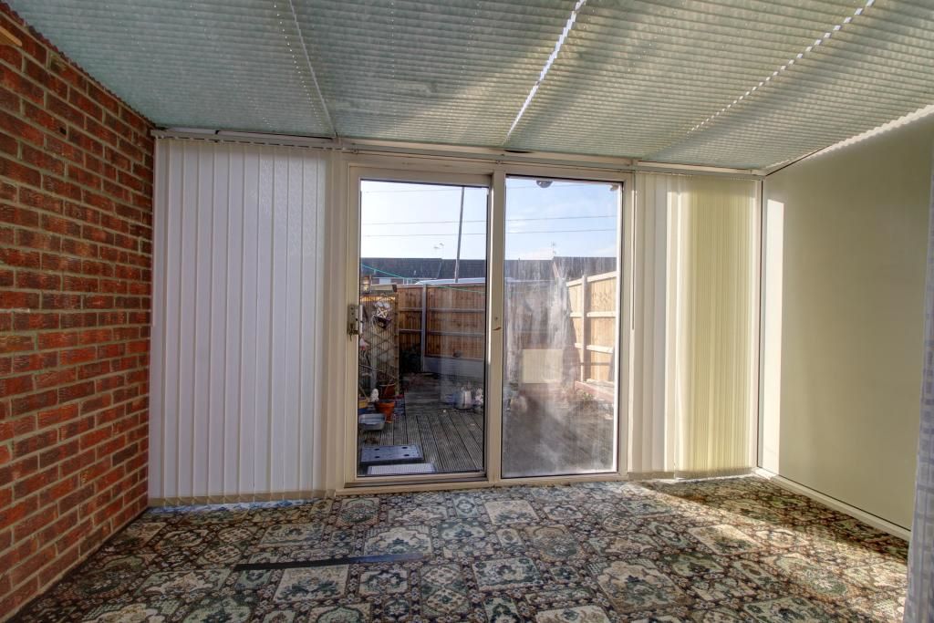 12 Todd Close, Aylesbury, Buckinghamshire, HP21 8EN