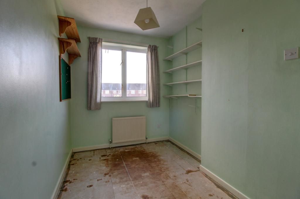 12 Todd Close, Aylesbury, Buckinghamshire, HP21 8EN