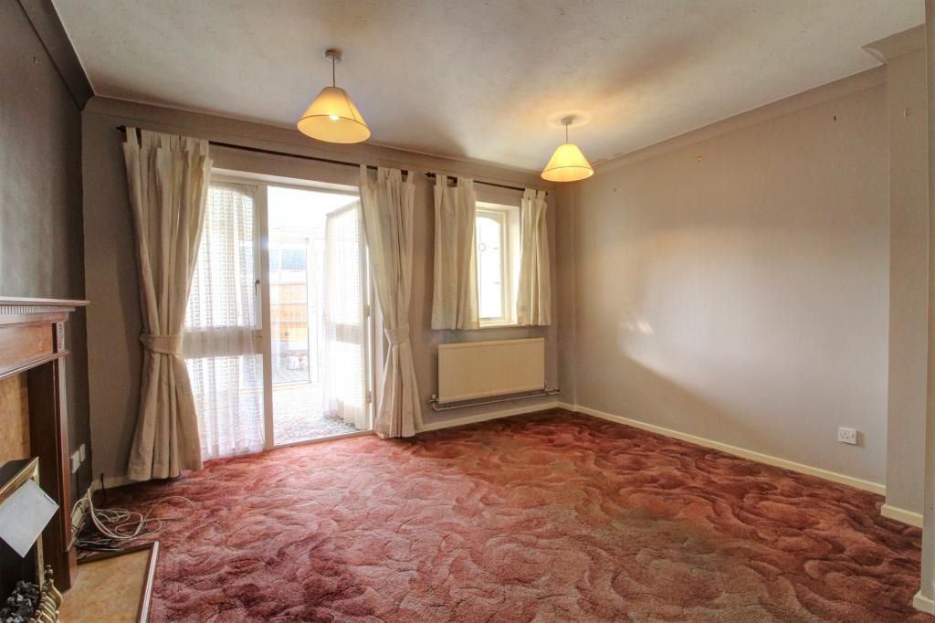 12 Todd Close, Aylesbury, Buckinghamshire, HP21 8EN