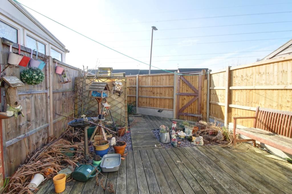 12 Todd Close, Aylesbury, Buckinghamshire, HP21 8EN