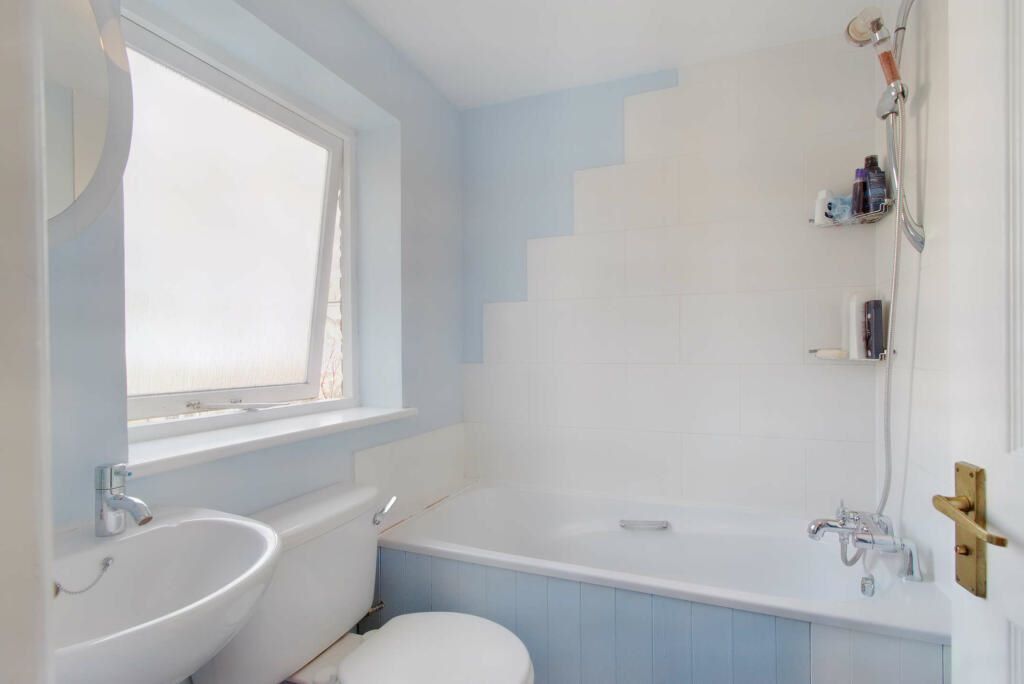 Melville Court, Croft Street, London, SE8 5DR - Online Properties