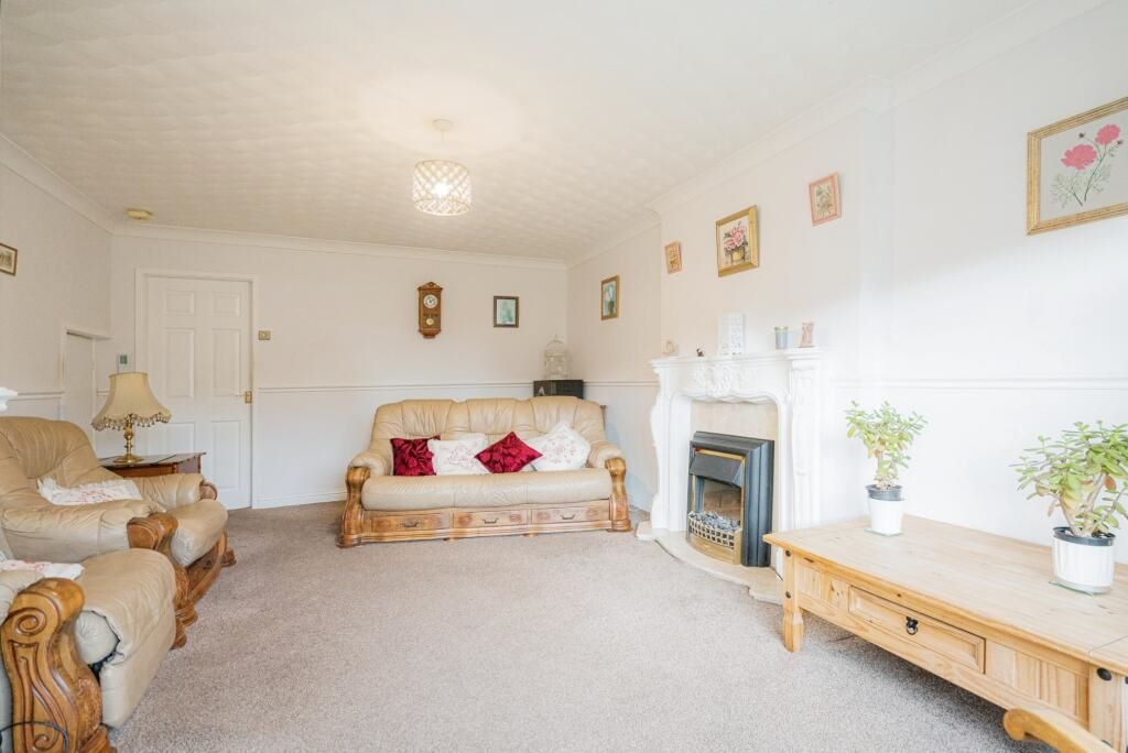 Immingham, South Humberside, DN40 2LR - Online Properties