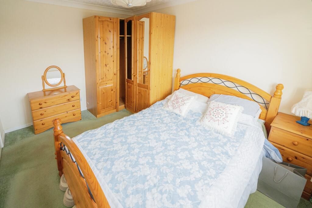 Immingham, South Humberside, DN40 2LR - Online Properties