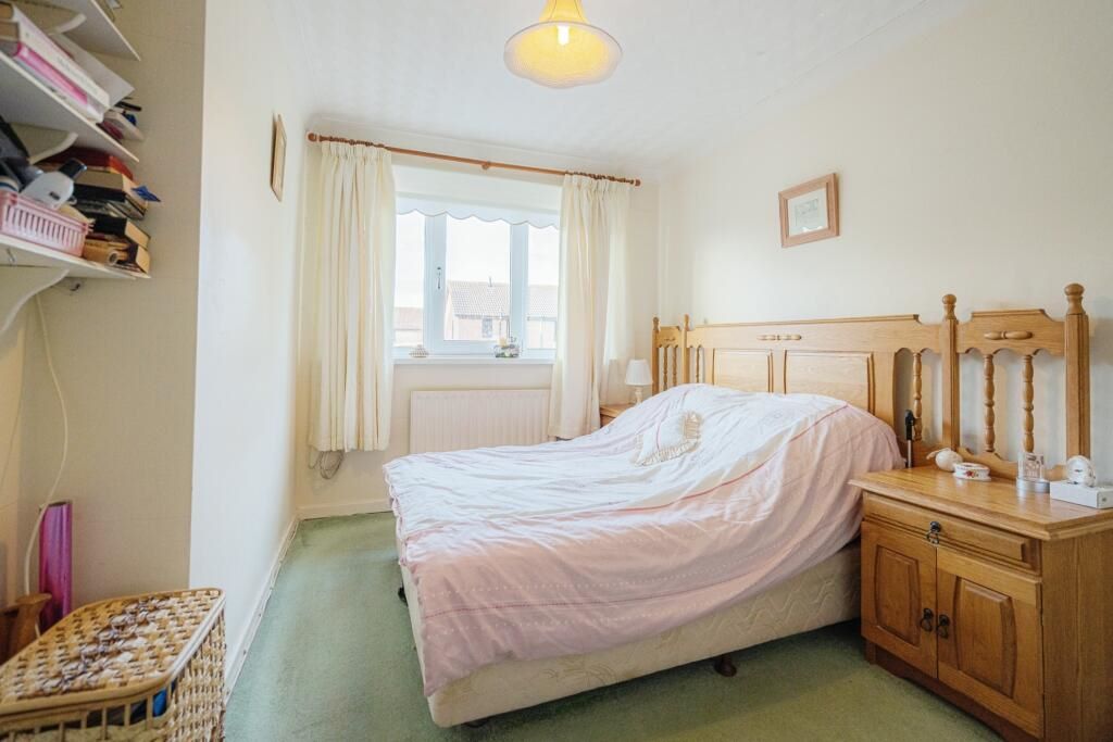 Immingham, South Humberside, DN40 2LR - Online Properties