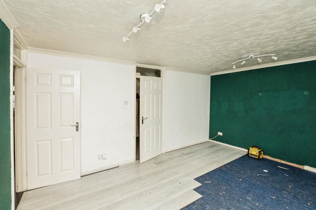 14 Dorking Walk, Corby, Northamptonshire, NN18 9JN