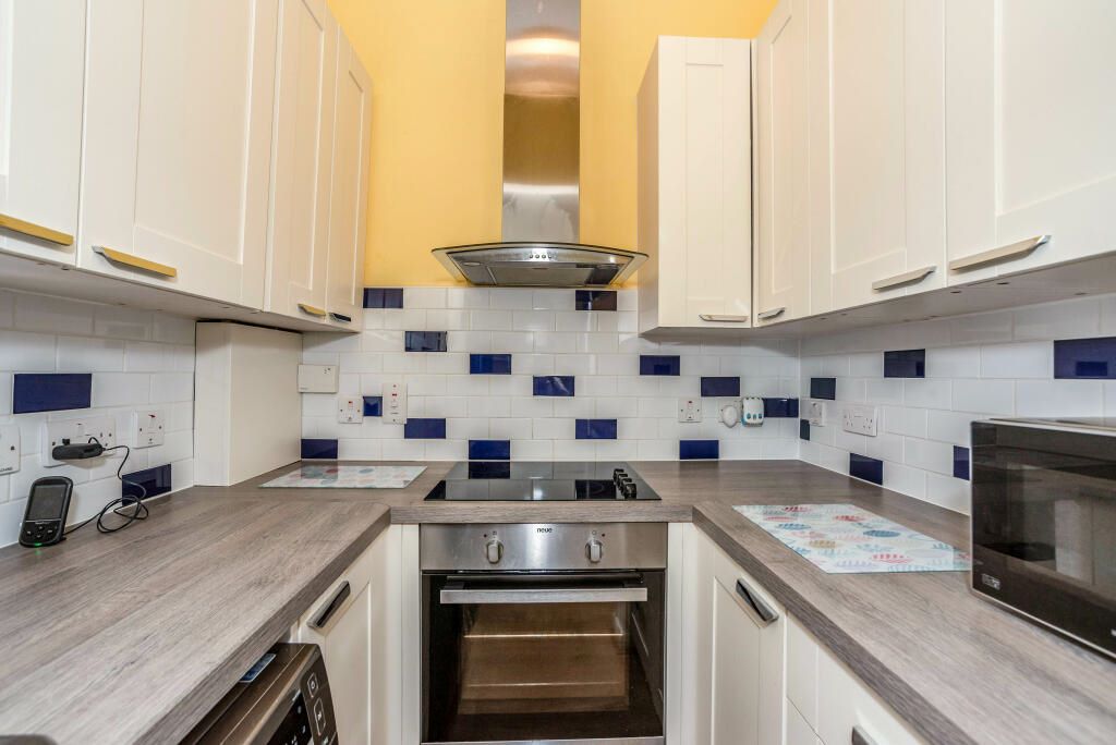 50b Pier Road Northfleet, Gravesend, Kent, DA11 9NB