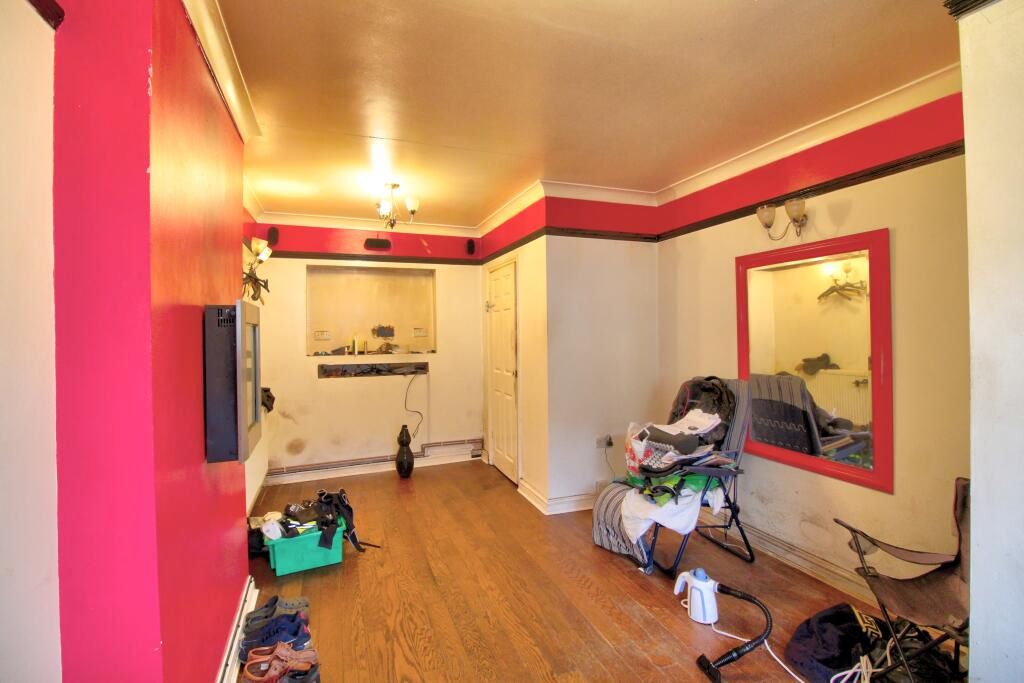 Tredegar, Gwent, NP22 4QT - Online Properties