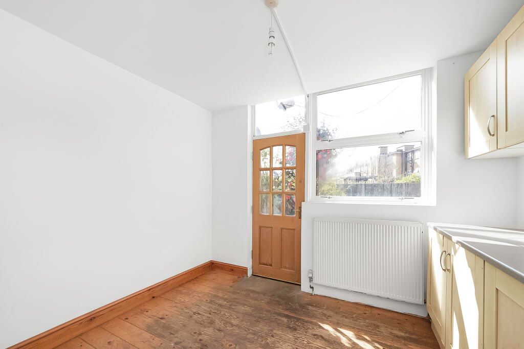 64 St. Asaph Road, London, SE4 2EL