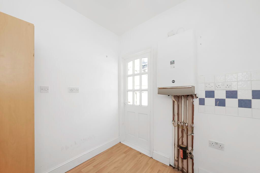 64 St. Asaph Road, London, SE4 2EL