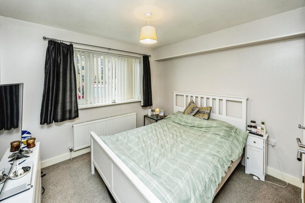 Claremount Road, Halifax, West Yorkshire, HX3 6LJ - Online Properties