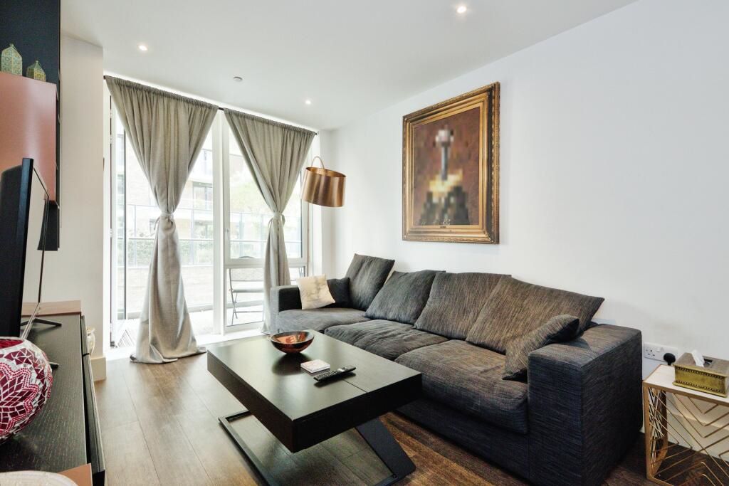 6 Victory Parade, Plumstead Road, London, SE18 6FN - Online Properties